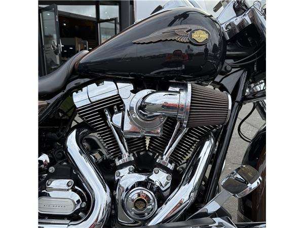 2012 HARLEY-DAVIDSON ROAD KING