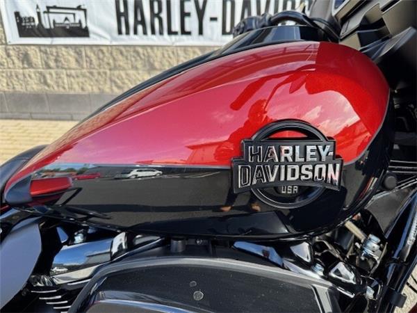 2025 Harley-Davidson Street Glide Ultra