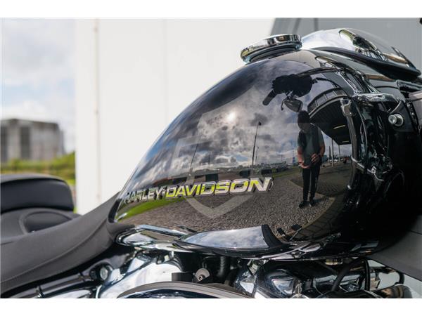 2025 Harley-Davidson Breakout