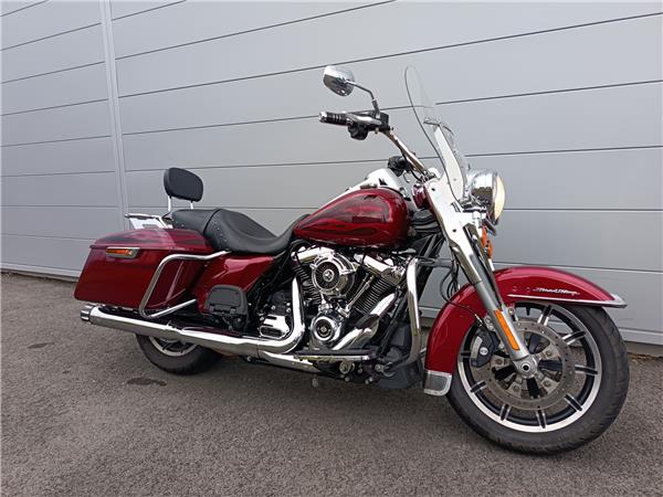 2017 HARLEY-DAVIDSON ROAD KING