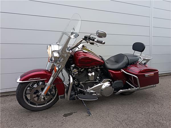 2017 HARLEY-DAVIDSON ROAD KING