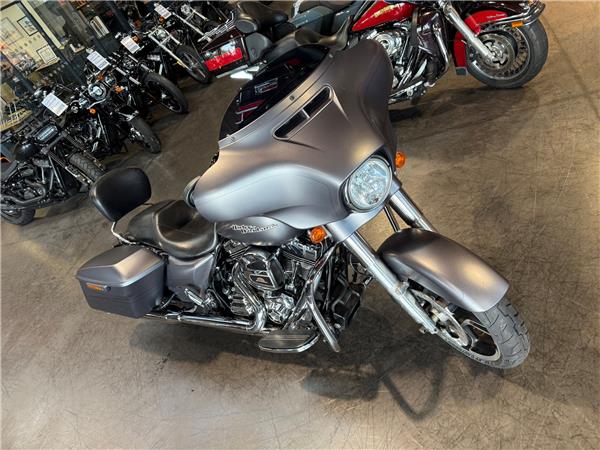 2016 HARLEY-DAVIDSON STREET GLIDE