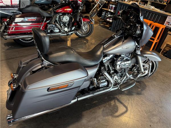 2016 HARLEY-DAVIDSON STREET GLIDE
