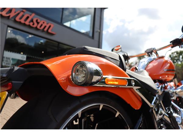 2024 HARLEY-DAVIDSON BREAKOUT 117 