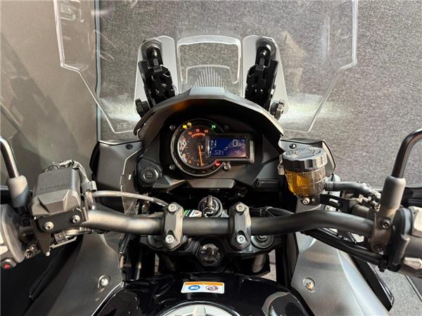 2025 Kawasaki Versys 1100