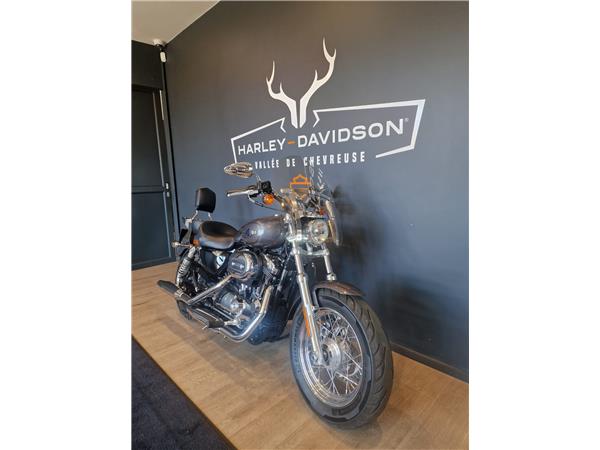 2016 HARLEY-DAVIDSON CUSTOM