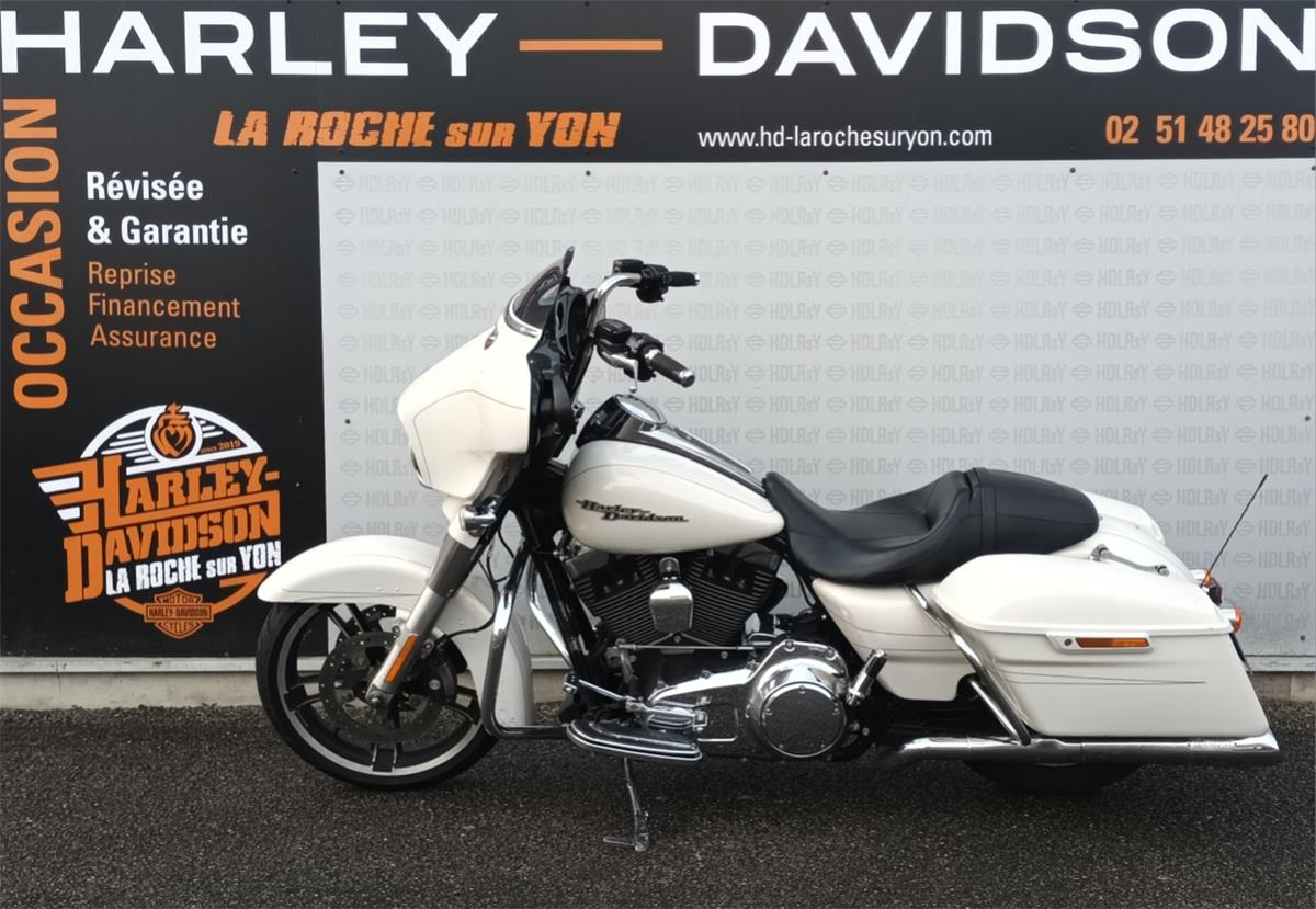 2015 HARLEY-DAVIDSON STREET GLIDE