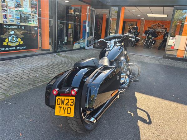 2023 HARLEY-DAVIDSON SOFTAIL FLSB SPORT GLIDE