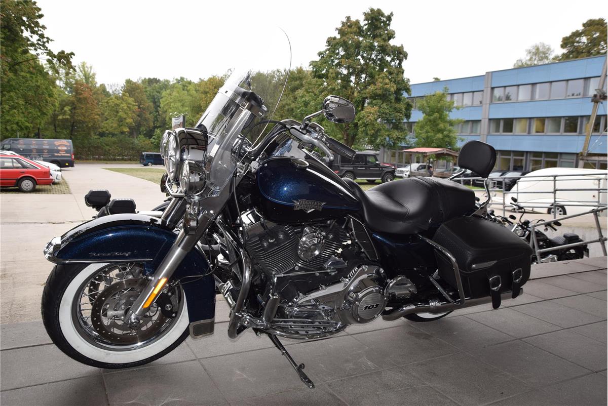 FLHRC Road King Classic