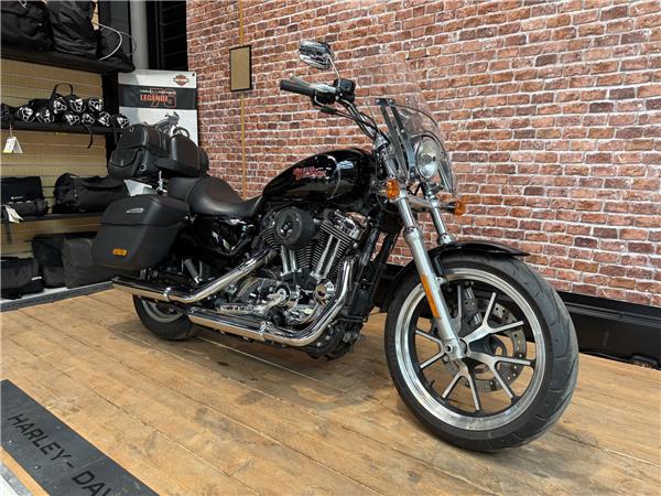 2017 HARLEY-DAVIDSON SUPERLOW