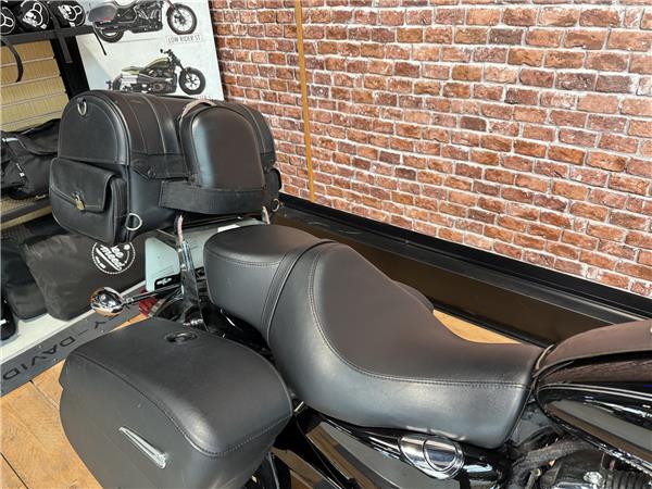 2017 HARLEY-DAVIDSON SUPERLOW