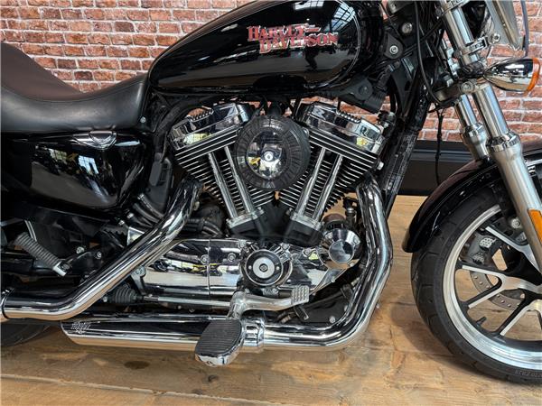 2017 HARLEY-DAVIDSON SUPERLOW