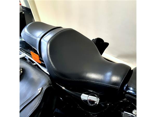 HARLEY DAVIDSON XL 1200 C