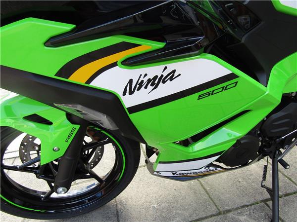 2025 Kawasaki Ninja 500