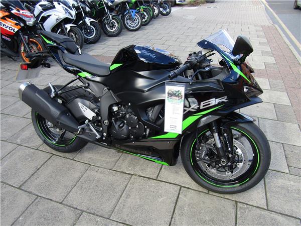 2025 Kawasaki Ninja ZX-6R
