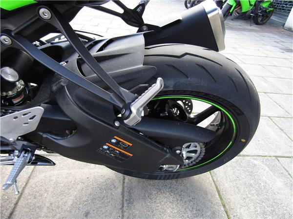 2025 Kawasaki Ninja ZX-6R