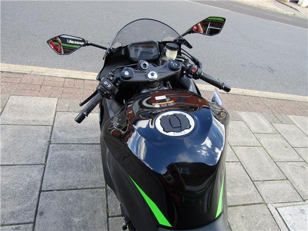 2025 Kawasaki Ninja ZX-6R
