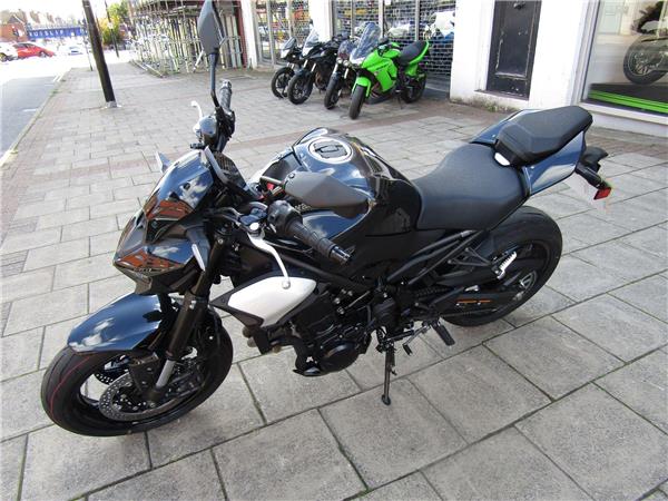 2025 Kawasaki Z900