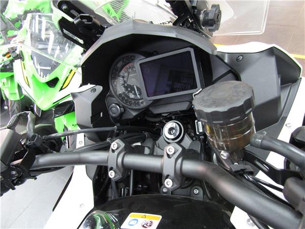 2025 Kawasaki Versys 1100