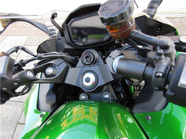 2025 Kawasaki Ninja 1100SX