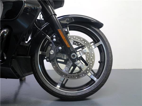 2025 harley-davidson FLHXU Street Glide Ultra 117