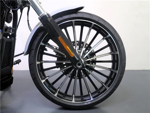 2025 harley-davidson FXBR Breakout 117