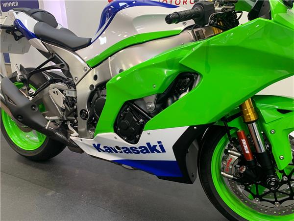 2024 Kawasaki NINJA ZX-10R 40TH ANNIVERSARY EDITION