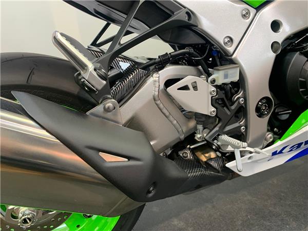 2024 Kawasaki NINJA ZX-10R 40TH ANNIVERSARY EDITION
