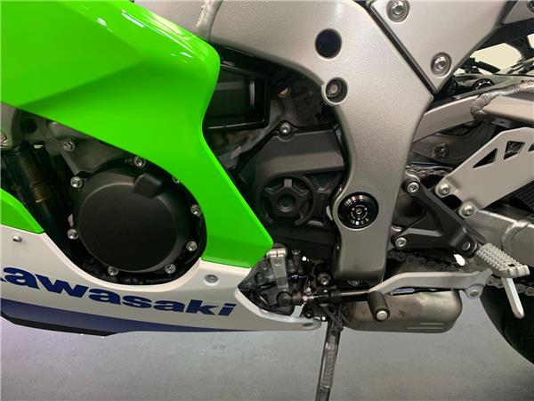 2024 Kawasaki NINJA ZX-10R 40TH ANNIVERSARY EDITION