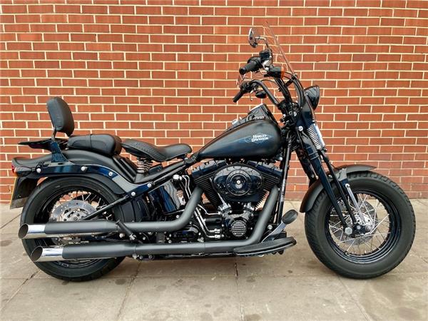 2011 HARLEY-DAVIDSON SOFTAIL FLSTSB CROSS BONES