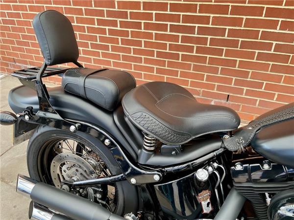 2011 HARLEY-DAVIDSON SOFTAIL FLSTSB CROSS BONES