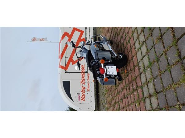 FLHP Police Road King 