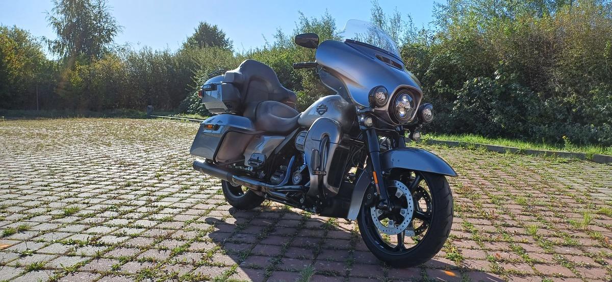 FLHTKSE CVO ULTRA LIMITED 
