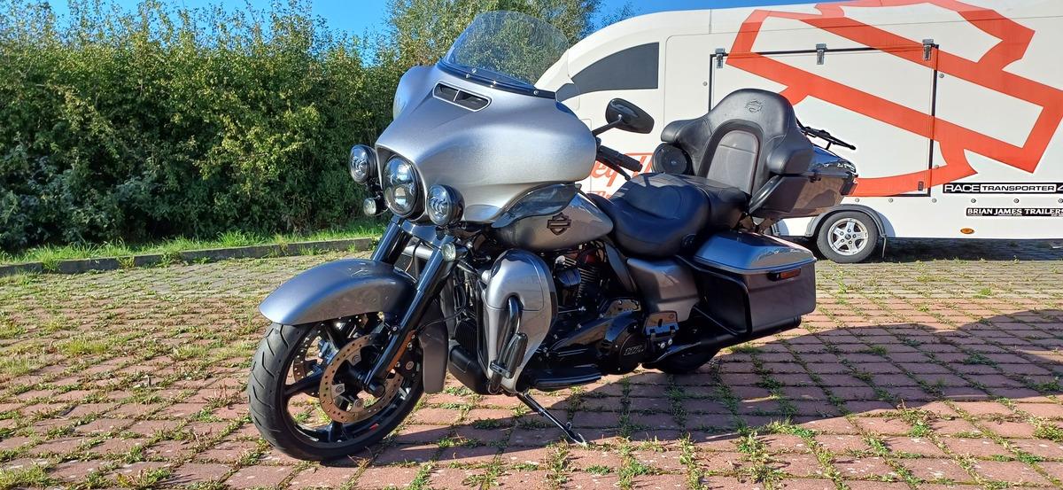 FLHTKSE CVO ULTRA LIMITED 