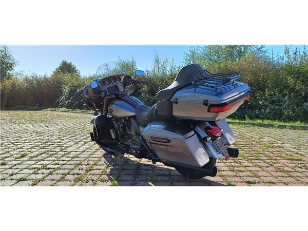 FLHTKSE CVO ULTRA LIMITED 