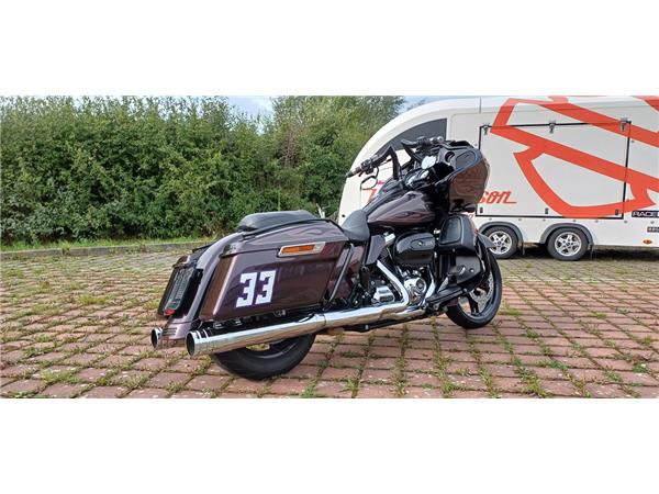 FLTRXS Road Glide Special 