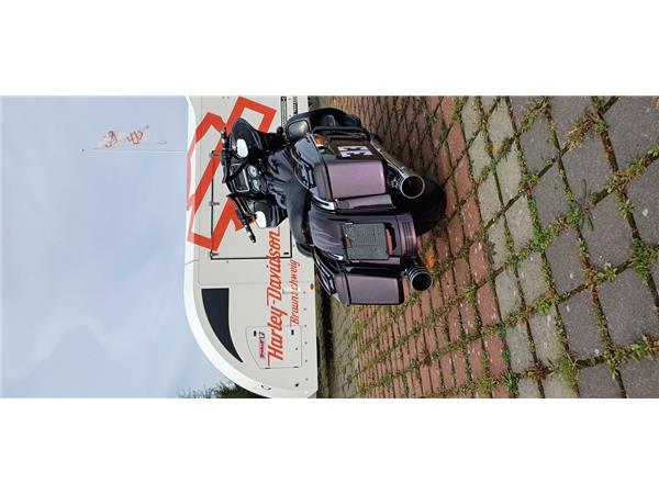 FLTRXS Road Glide Special 