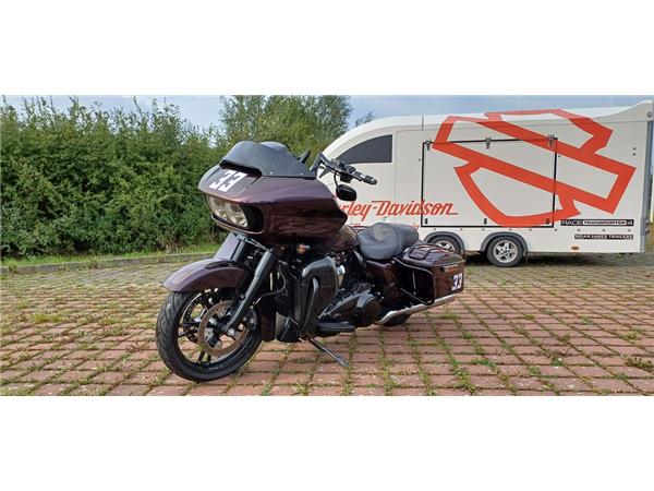 FLTRXS Road Glide Special 