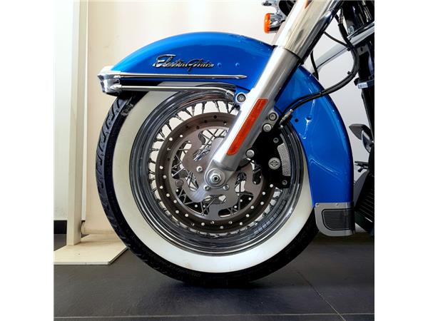 HARLEY-DAVIDSON ELECTRA GLIDE REVIVAL