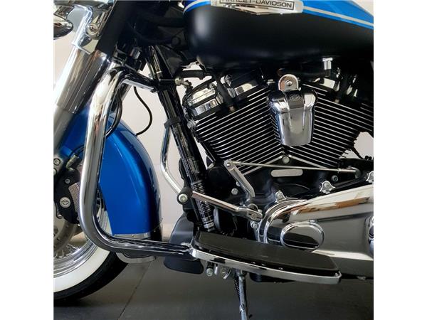 HARLEY-DAVIDSON ELECTRA GLIDE REVIVAL