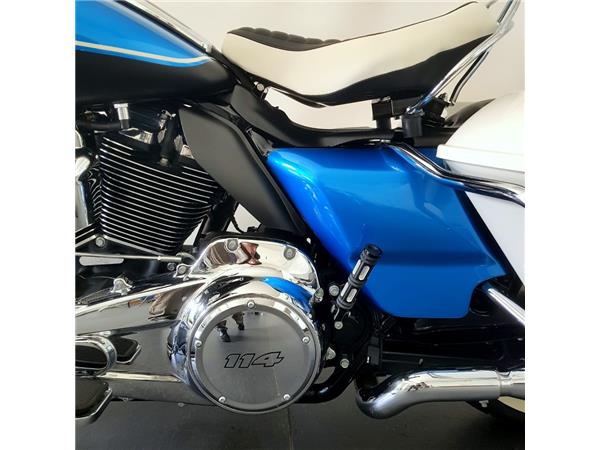 HARLEY-DAVIDSON ELECTRA GLIDE REVIVAL