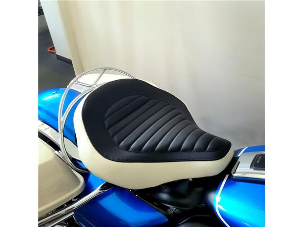 HARLEY-DAVIDSON ELECTRA GLIDE REVIVAL