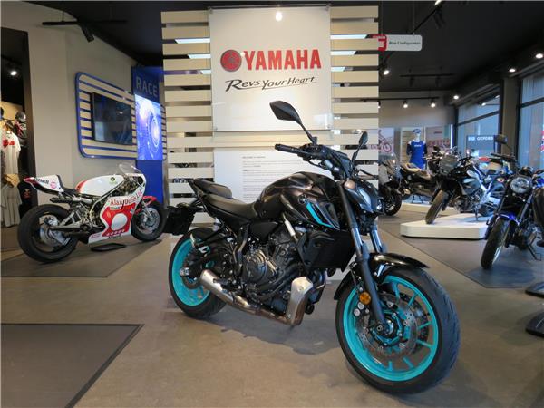 YAMAHA MT-07 