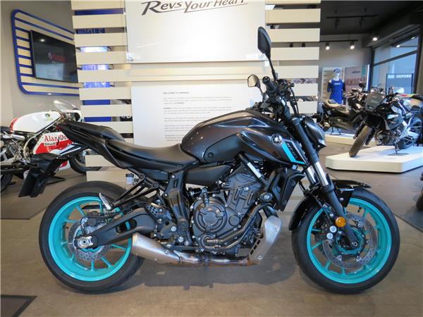 YAMAHA MT-07 