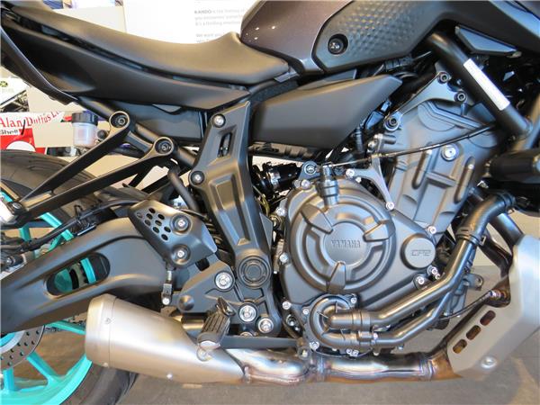 YAMAHA MT-07 