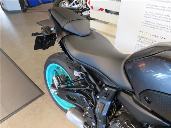 YAMAHA MT-07 