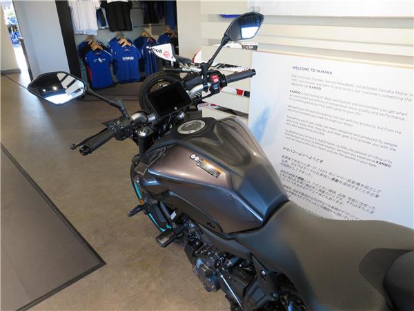 YAMAHA MT-07 