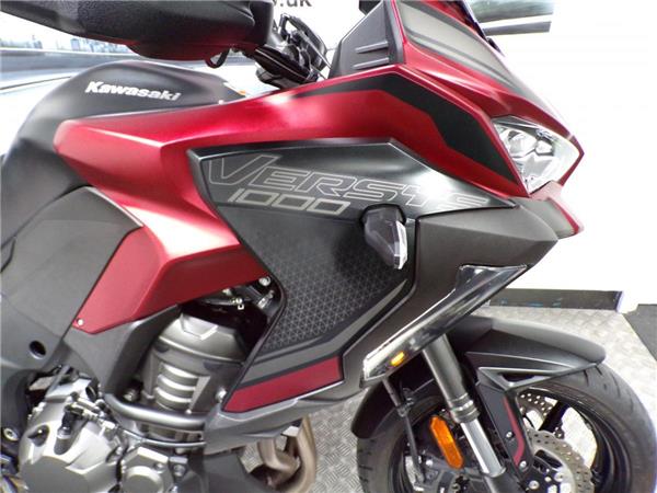 2024 Kawasaki Versys 1000