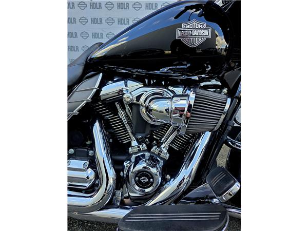 2022 HARLEY-DAVIDSON STREET GLIDE