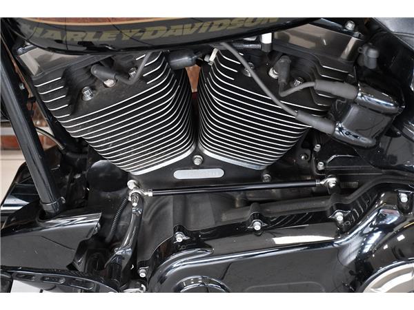 2016 HARLEY-DAVIDSON CVO FXSBE BREAKOUT